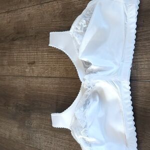 Glamorise Wireless White Bra 38D NWOT